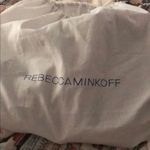 Rebecca Minkoff puede